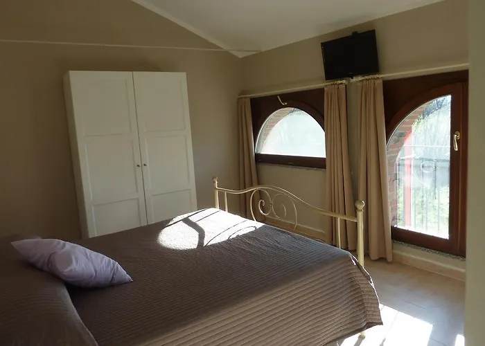 Boschi Celati * Roncaglia